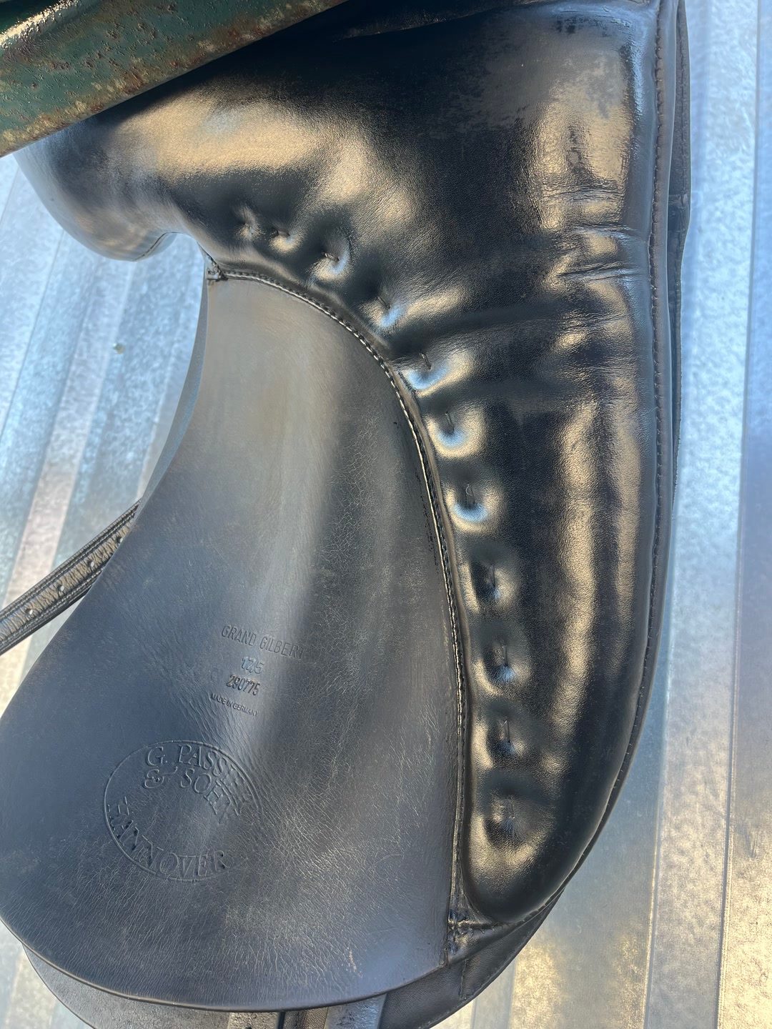 Selle de dressage, média 4
