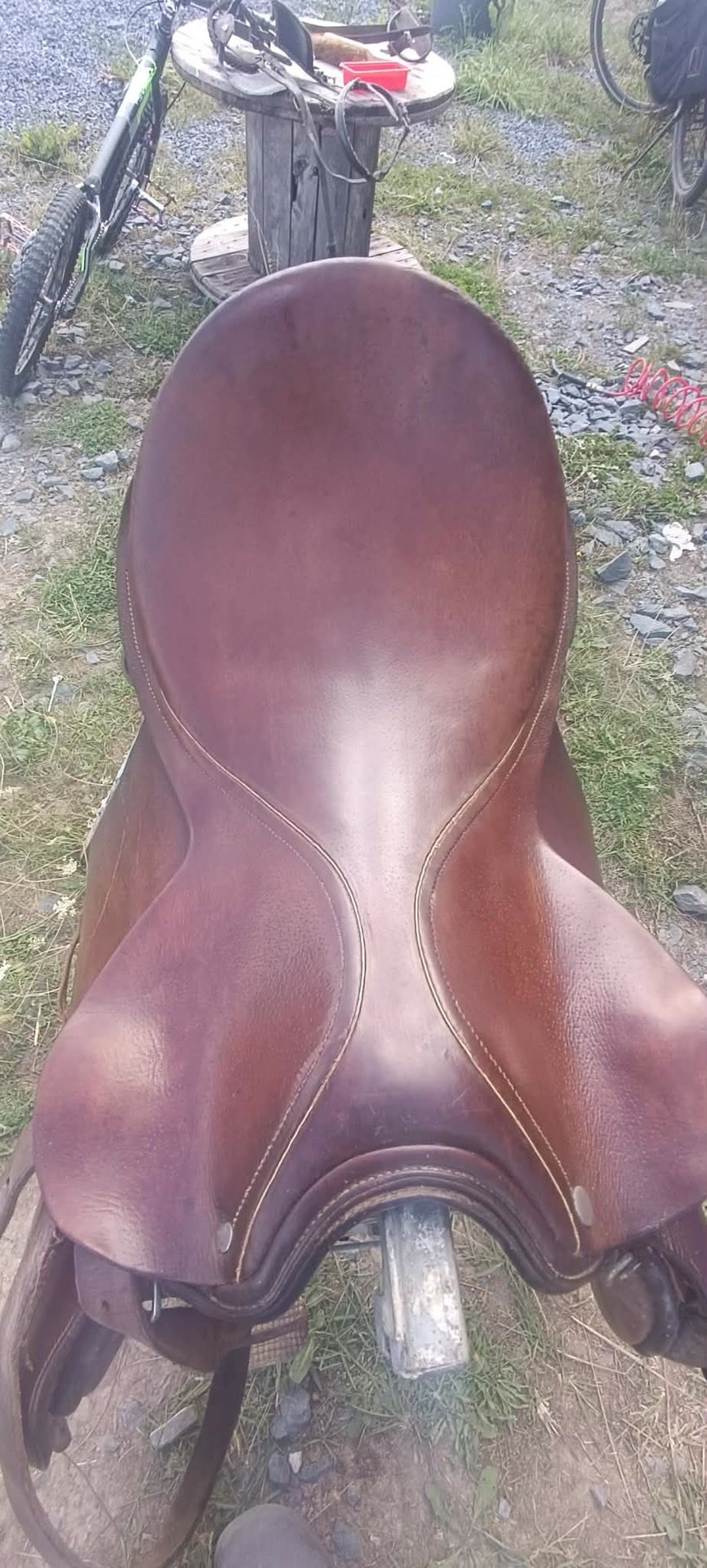 Selle de cheval mixte hermes, média 3