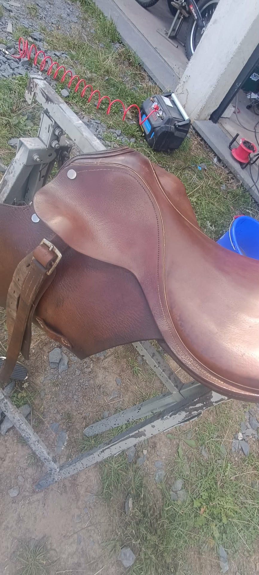 Selle de cheval mixte hermes, média 4