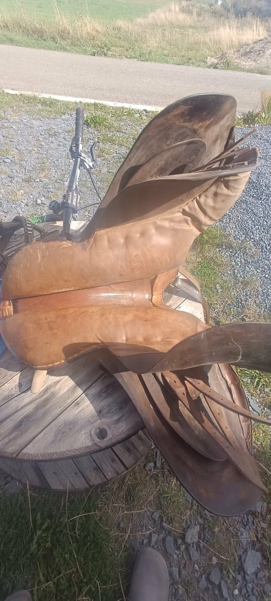Selle de cheval mixte hermes, média 9