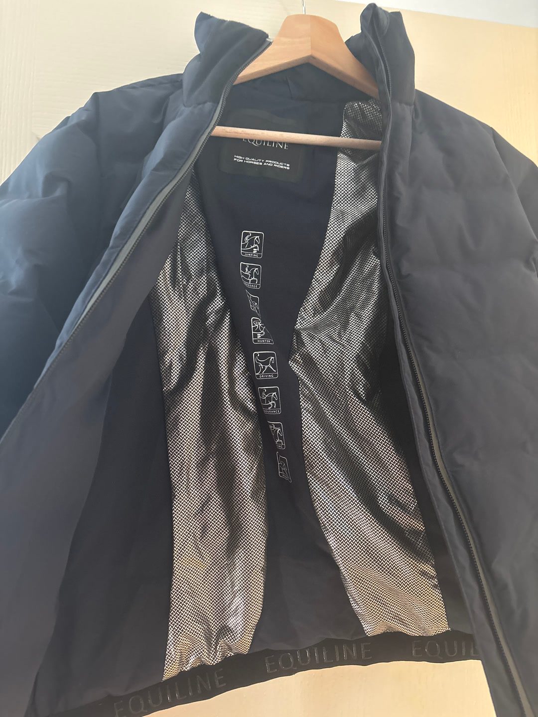 Doudoune equiline bleu marine taille XS neuve, média 4