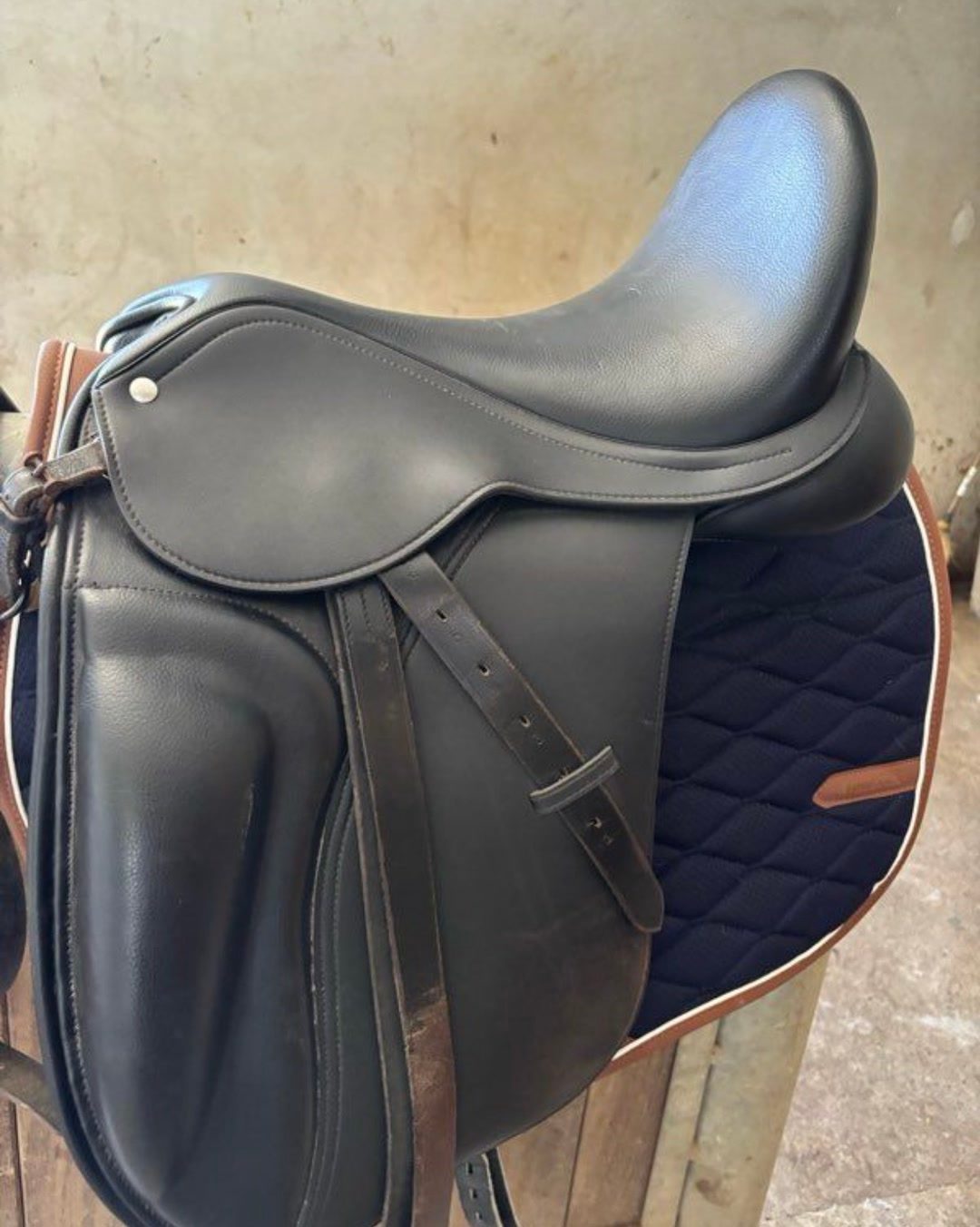 Selle dressage Lexhis, média 4