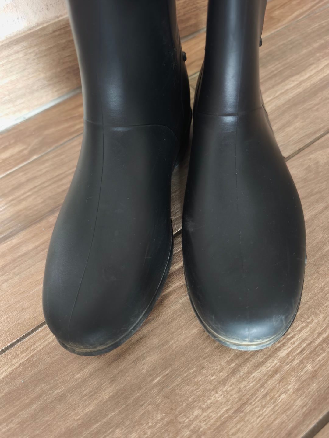 Bottes noires, média 4