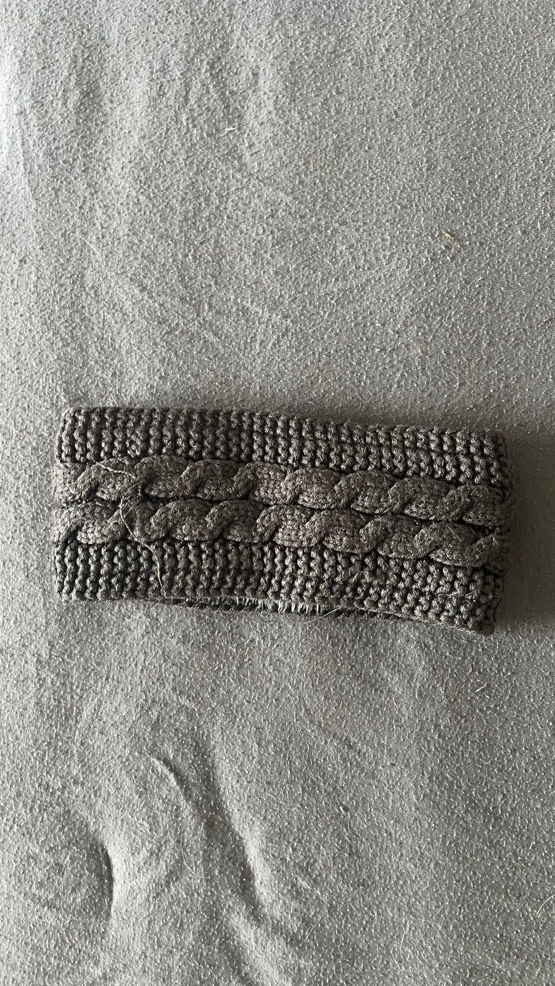 Bandeau fourrer gris, média 2