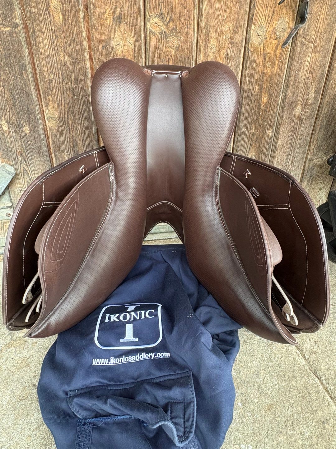 Selle Ikonic Light 16,5 pouces, média 4