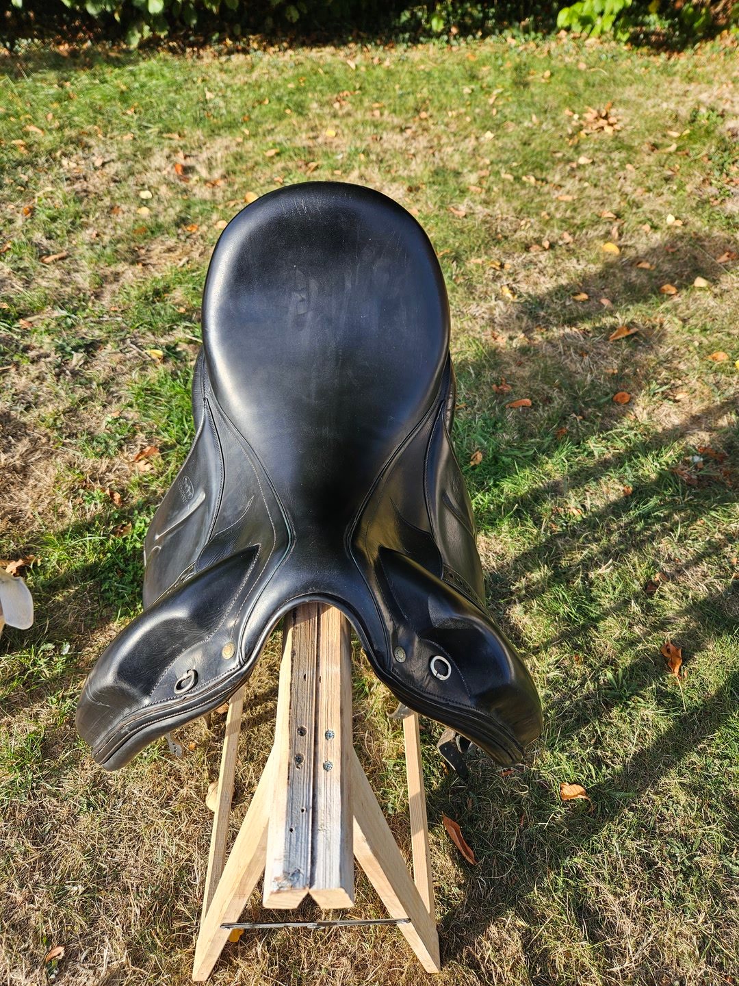 Selle dressage Devoucoux, média 2