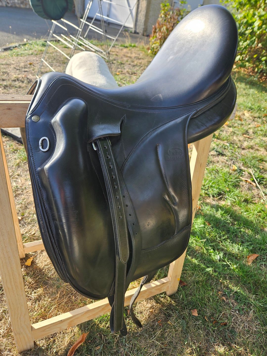 Selle dressage Devoucoux, média 3
