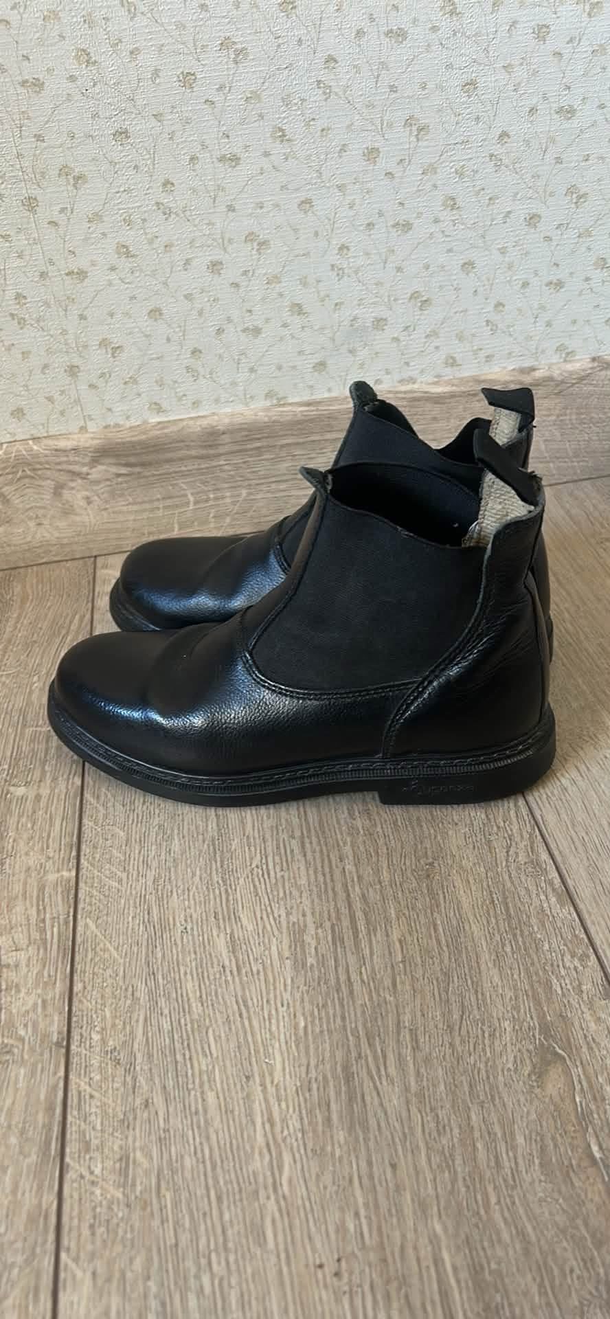 BOOTS D’ÉQUITATION 🐴 en cuir Taille 34, média 3