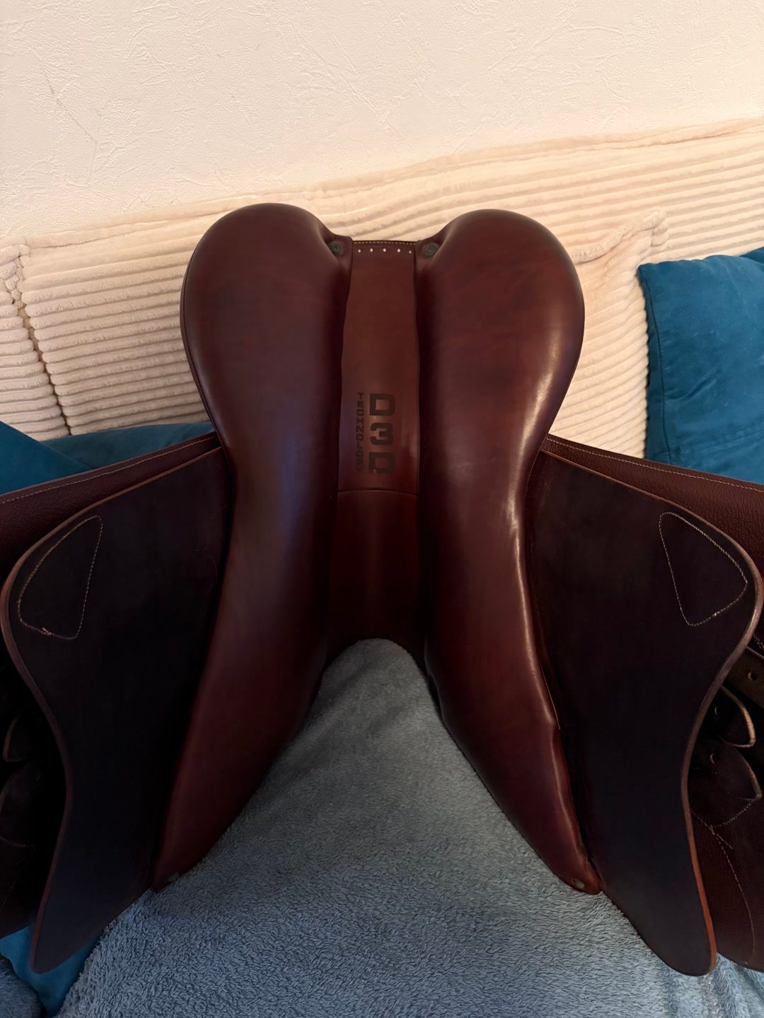 Selle Devoucoux, média 9
