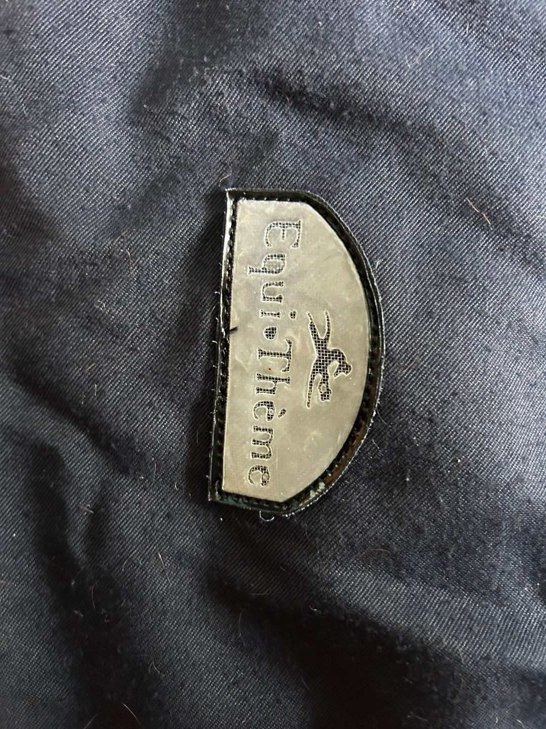 Couverture / chemise equithème chic bleu marine doré 125cm, média 2