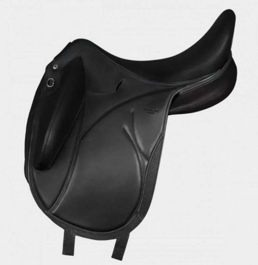 Selle de dressage Devoucoux 2022, média 2