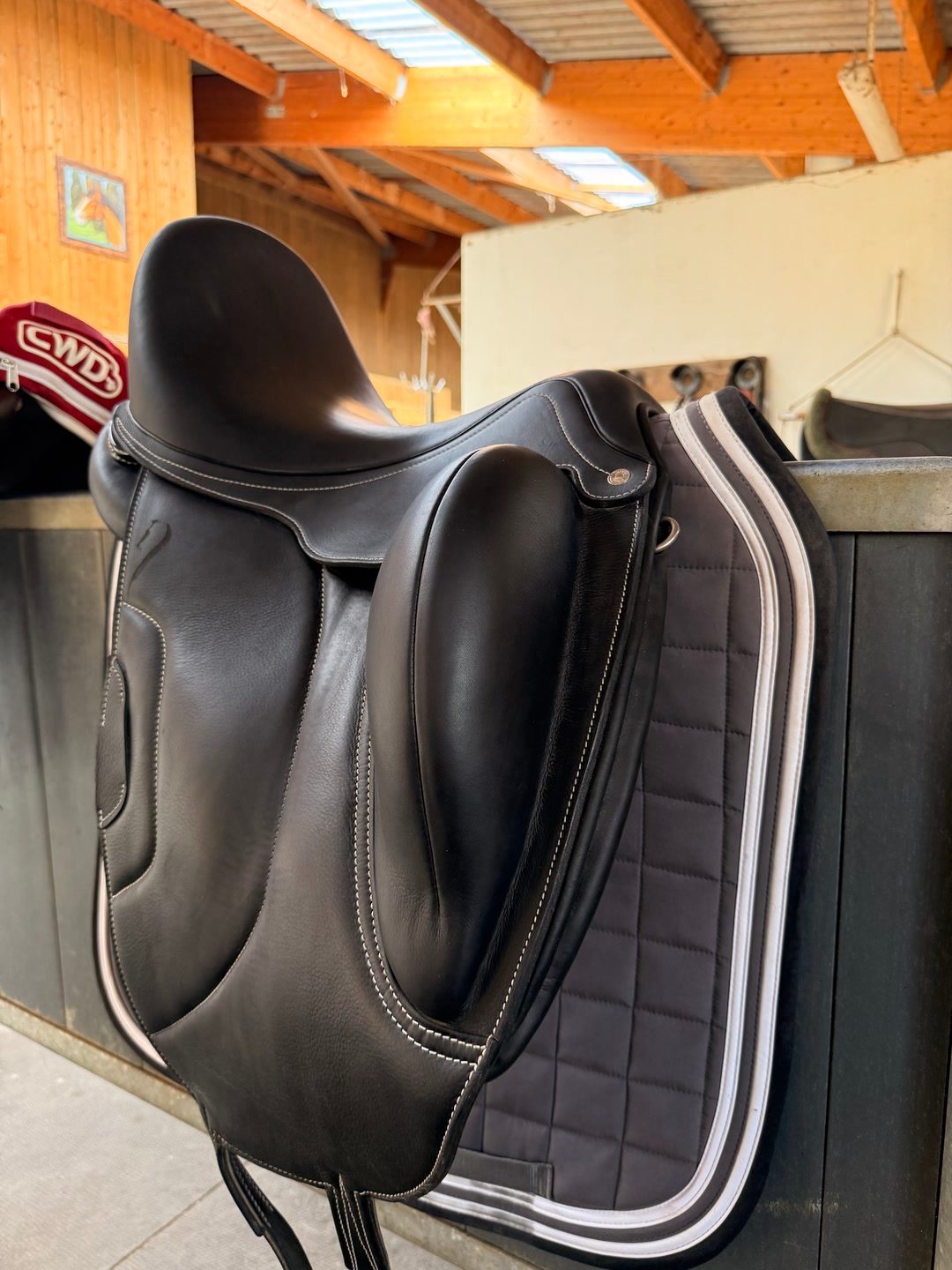 Selle de dressage Tempo Antarès 17, média 6