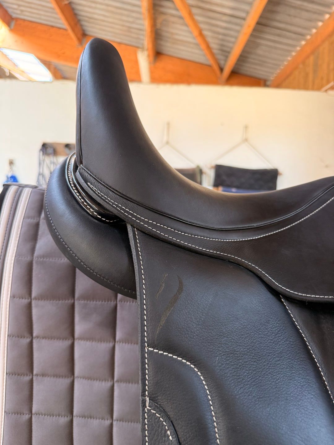 Selle de dressage Tempo Antarès 17, média 7