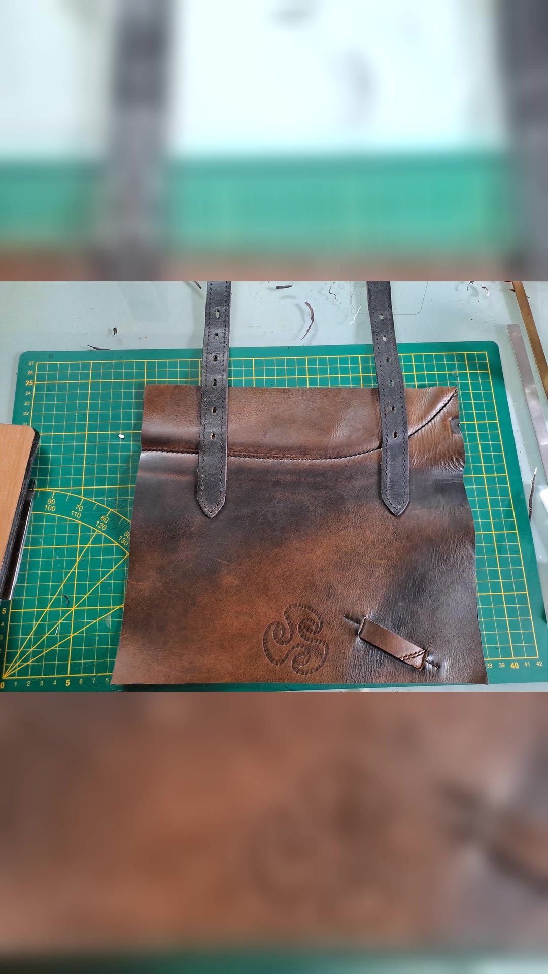 Artisan maroquiniere, média 10