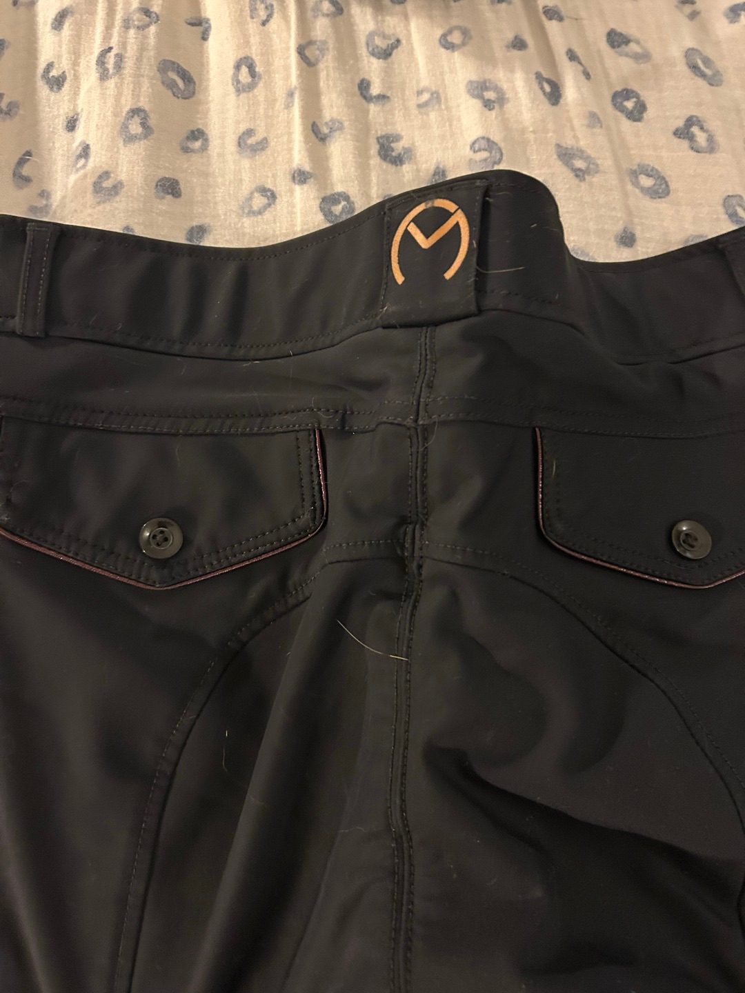 Pantalon, média 3