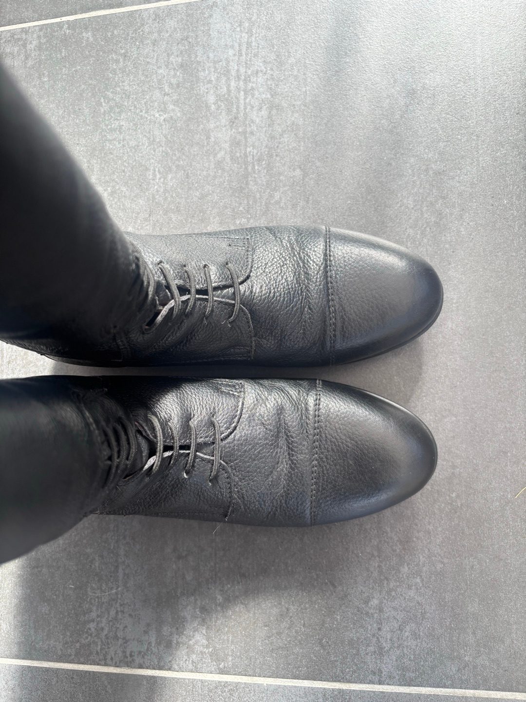 Bottes en cuir, média 4