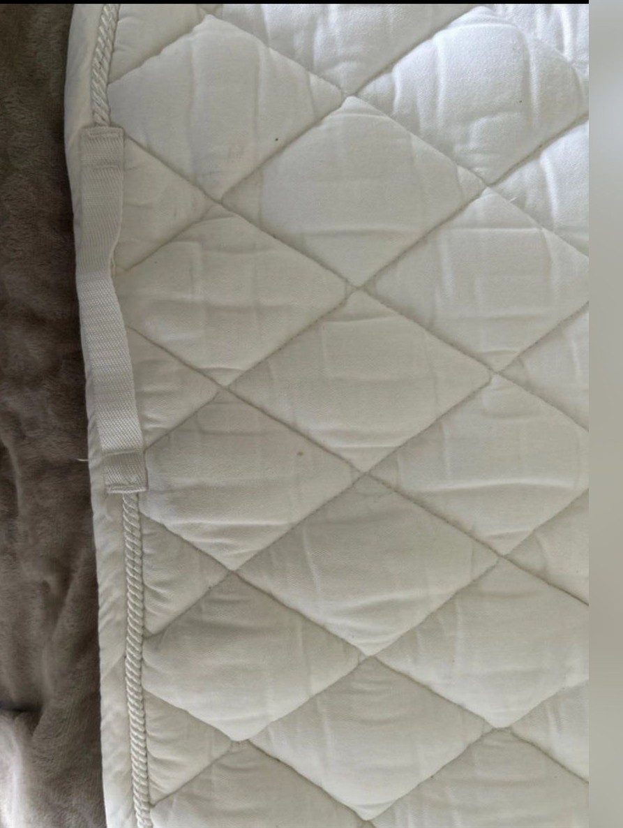 Tapis blanc, média 4