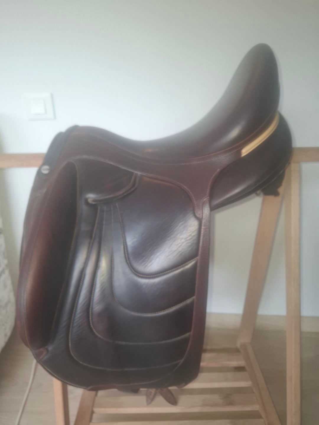 Selle dressage Devoucoux, média 2