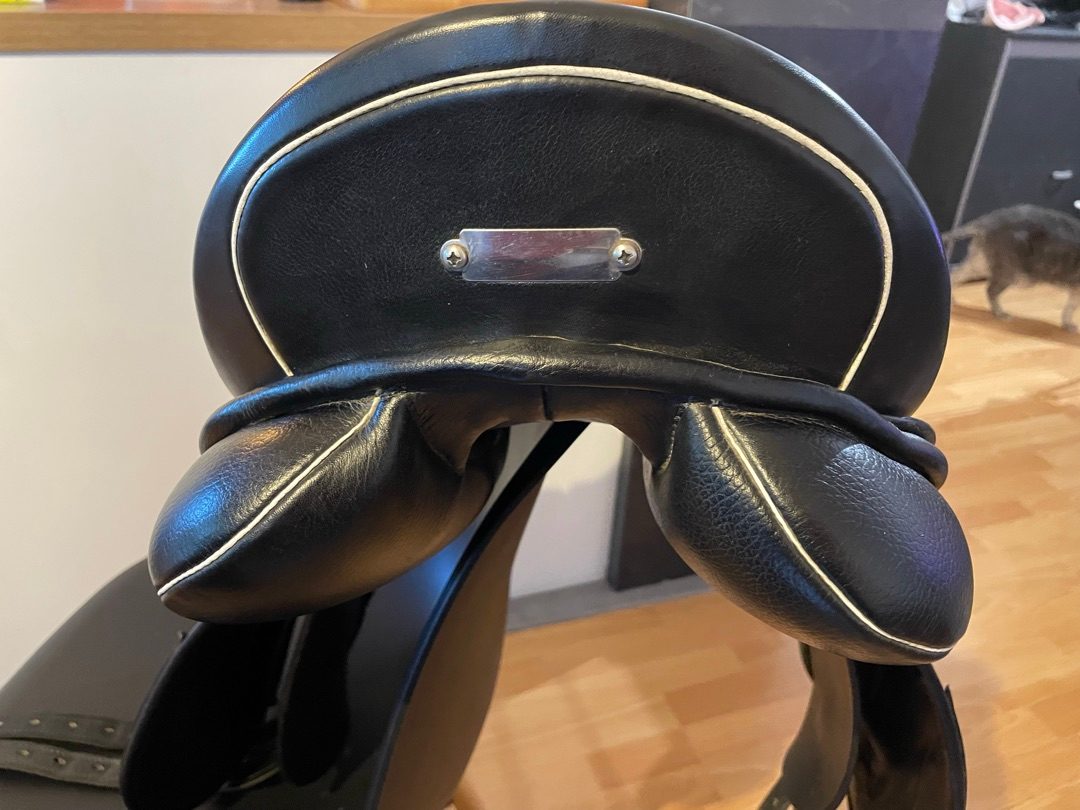 Selle de dressage Zaldi 17’, média 9