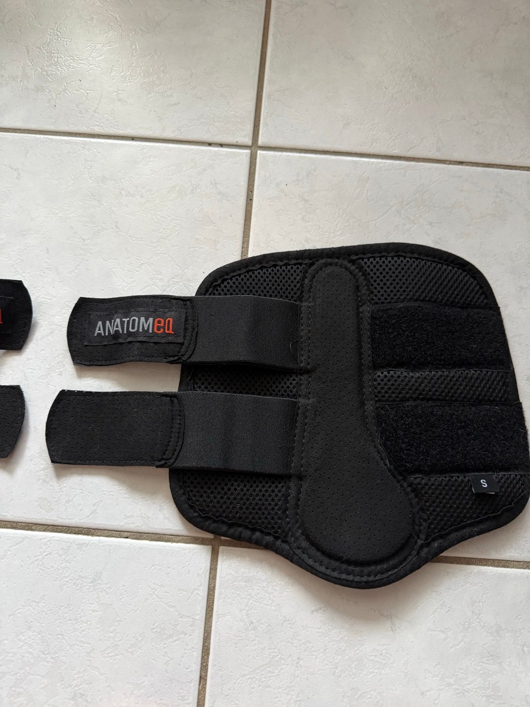 Guêtres ANATOMeQ – antérieurs – taille S – noires, média 3