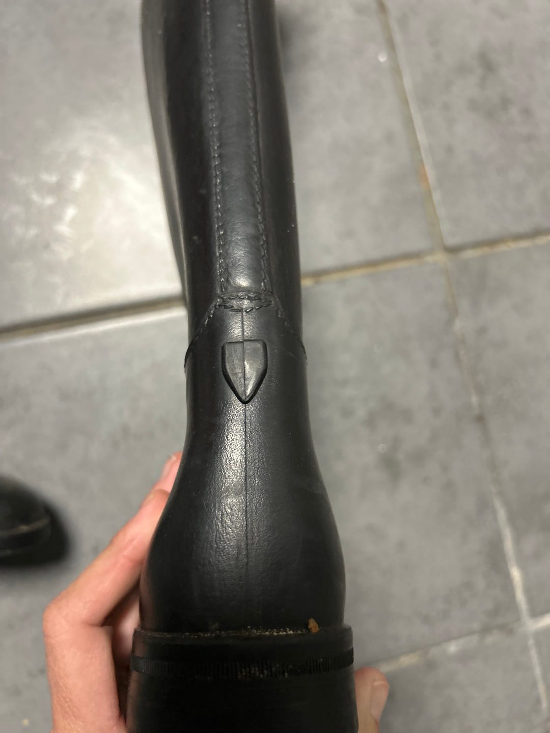 Bottes 38, média 2