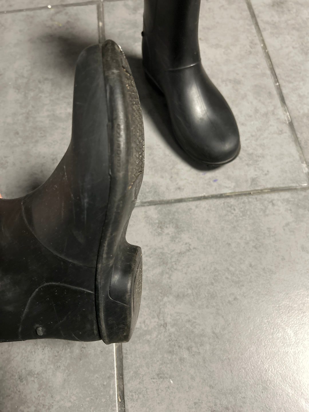 Bottes 32, média 3