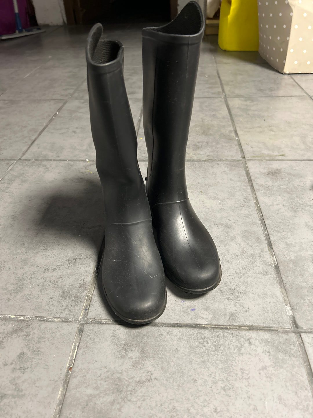 Bottes 32, média 2