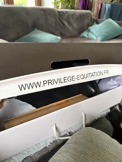 A vendre botte ado équitation, média 5