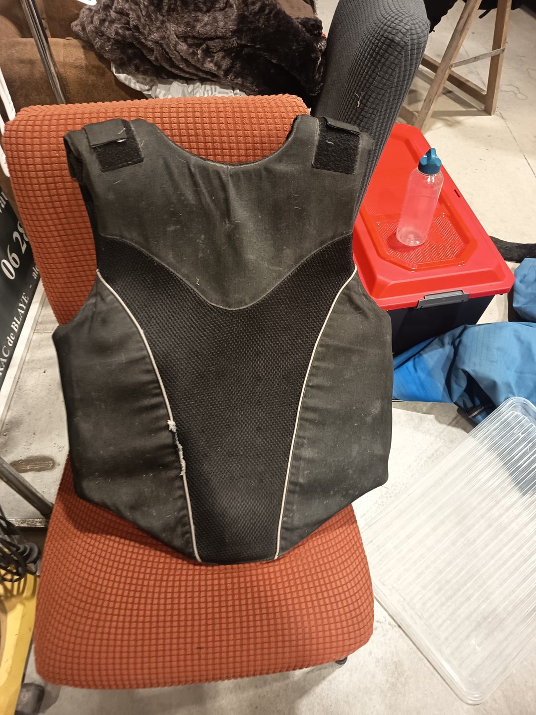 Gilet de cross, média 2
