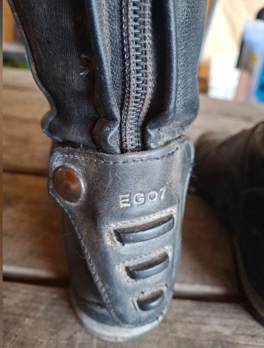 Bottes ego 7 t 36, média 9