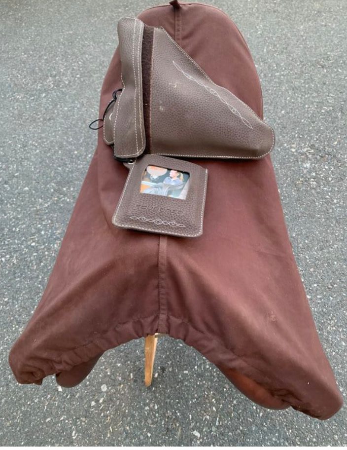 Selle d’équitation FOUGANZA cuir marron 17,5", média 3