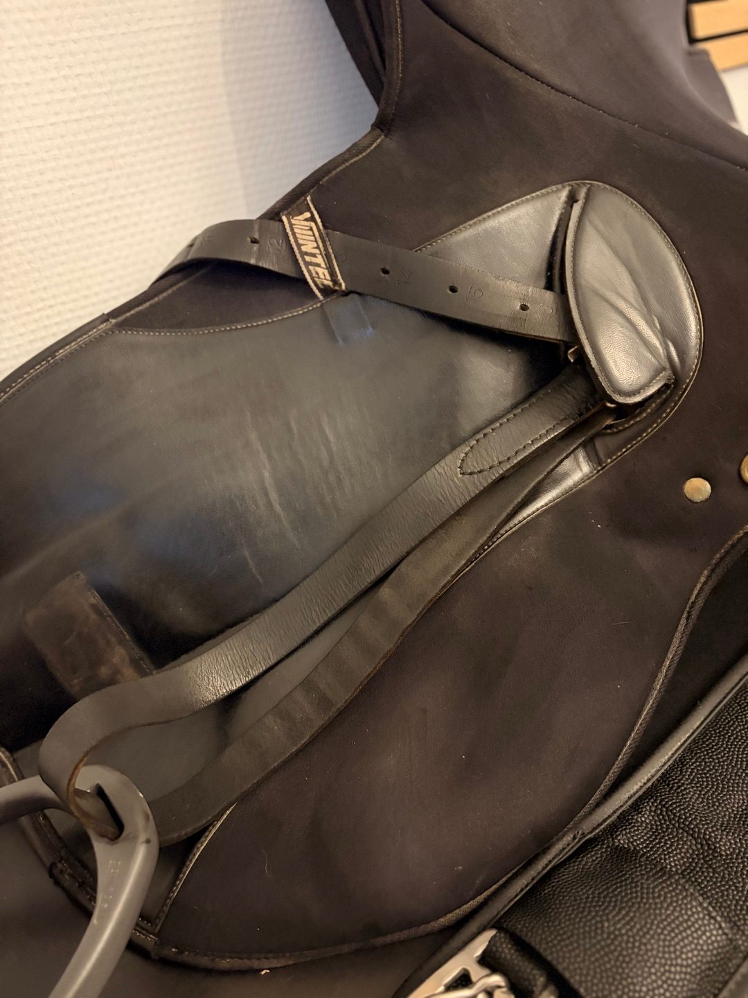 Selle Wintec Dressage 17 pouce, média 5